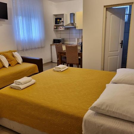 Guest House Renata1 Ζαντάρ Δωμάτιο φωτογραφία